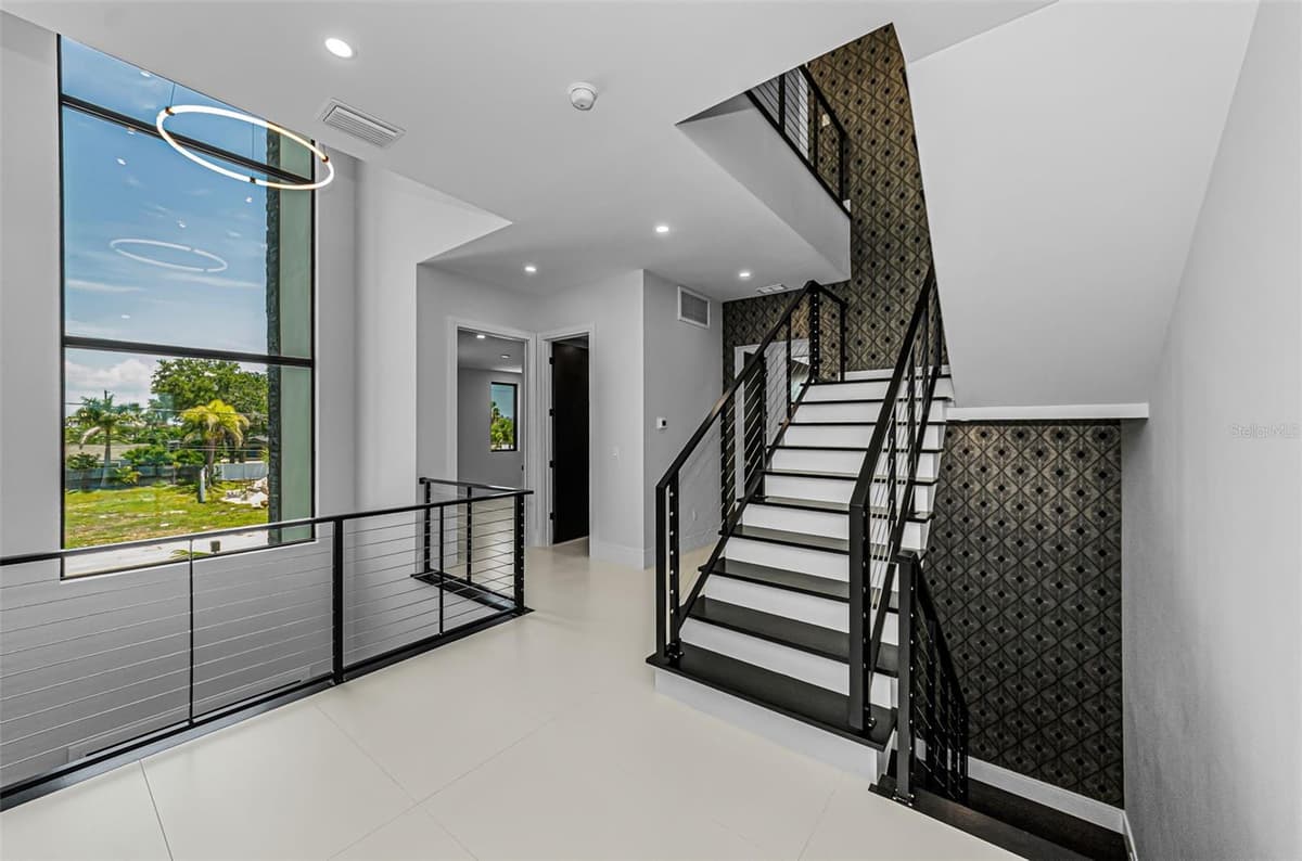 43 DOLPHIN DRIVE — photo 49 of 100