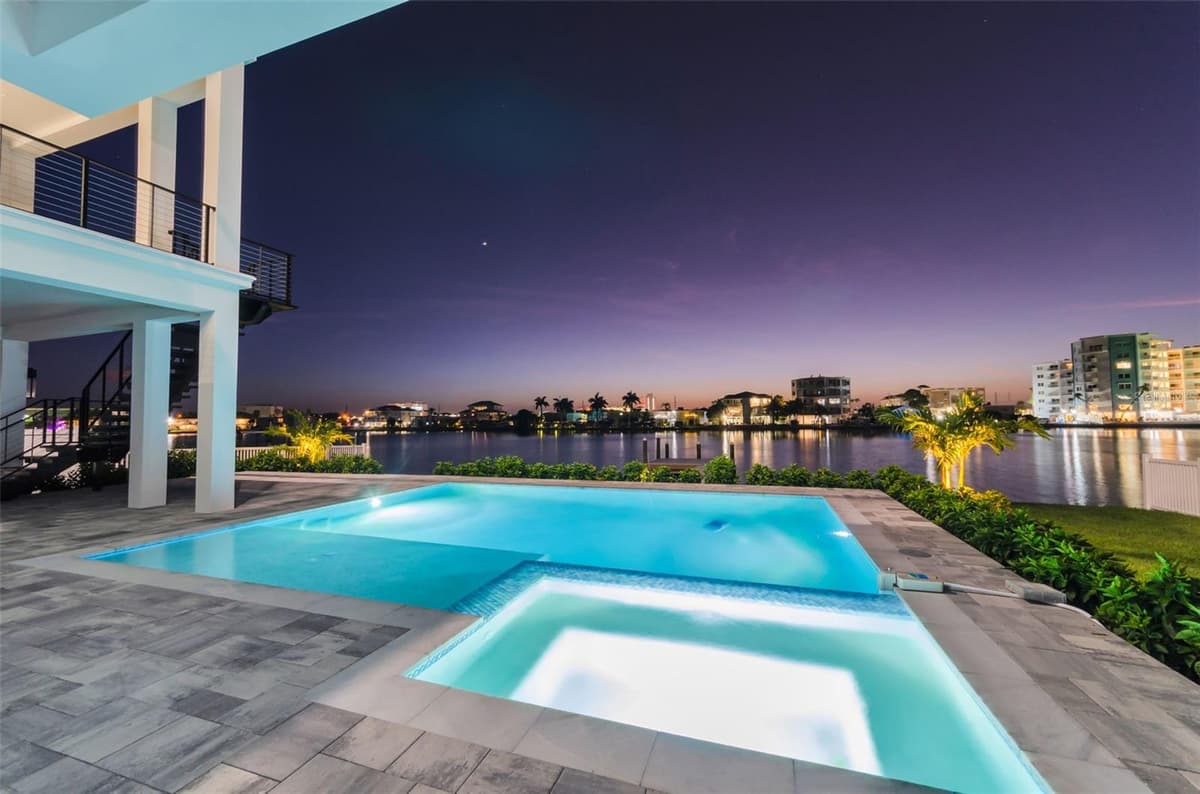 43 DOLPHIN DRIVE — photo 80 of 100