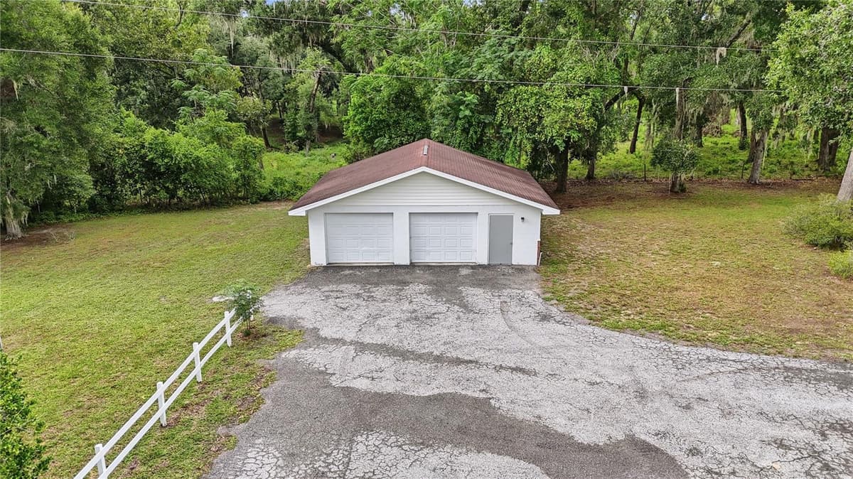 5025 BASEBALL POND ROAD — photo 33 of 49