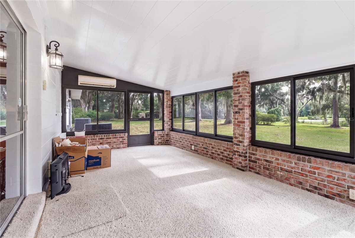 5025 BASEBALL POND ROAD — photo 5 of 49