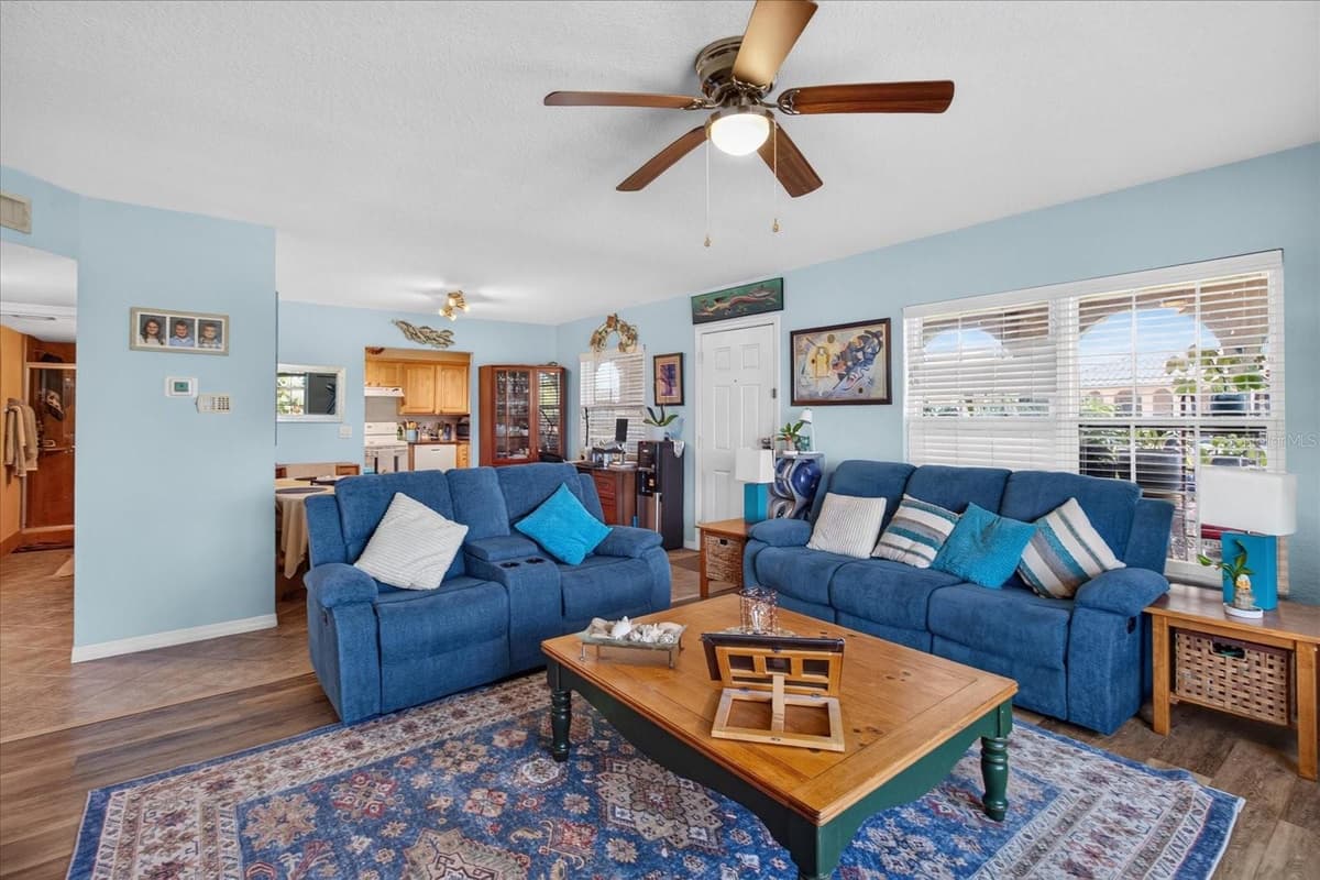 6100 GULFPORT BOULEVARD — photo 12 of 64