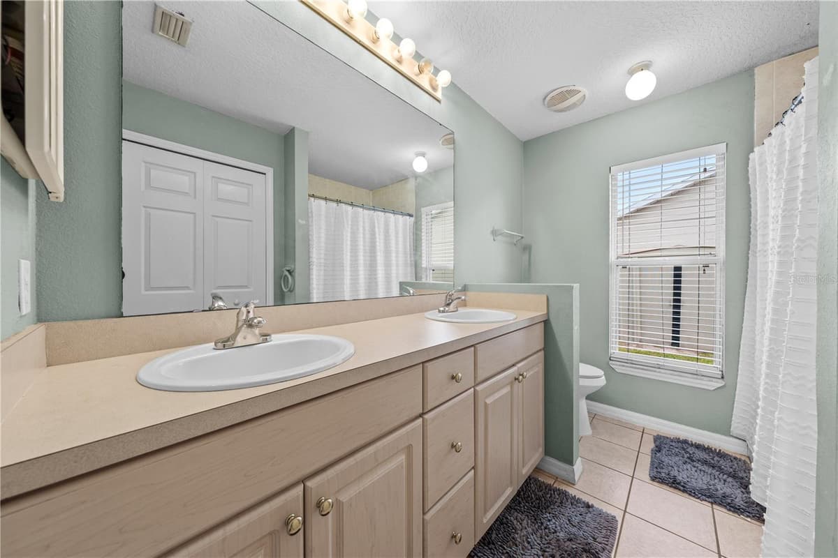 4865 MEADOW DRIVE — photo 19 of 33