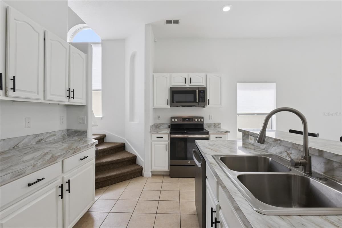 939 ANDALUSIA LOOP — photo 11 of 46