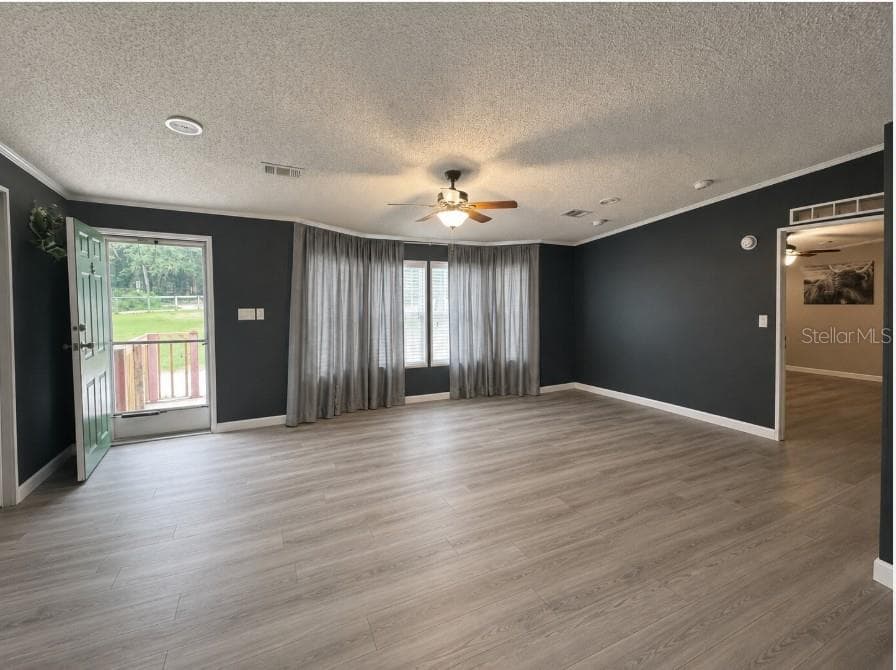 4650 36 STREET — photo 7 of 30