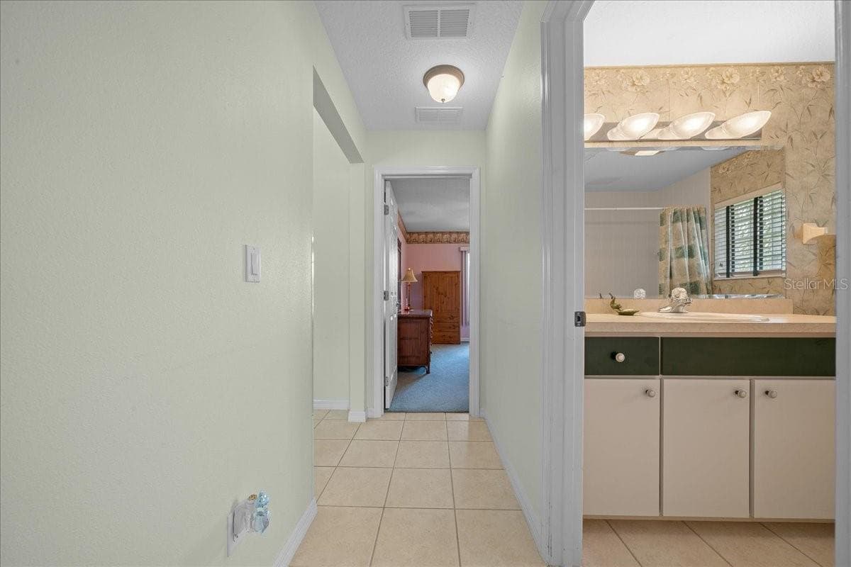 4853 32ND STREET — photo 21 of 32