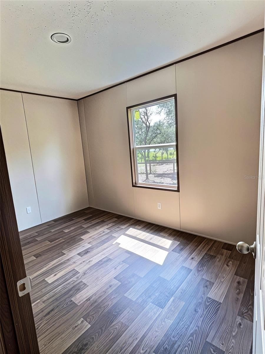 13354 TYRONE STREET — photo 22 of 36