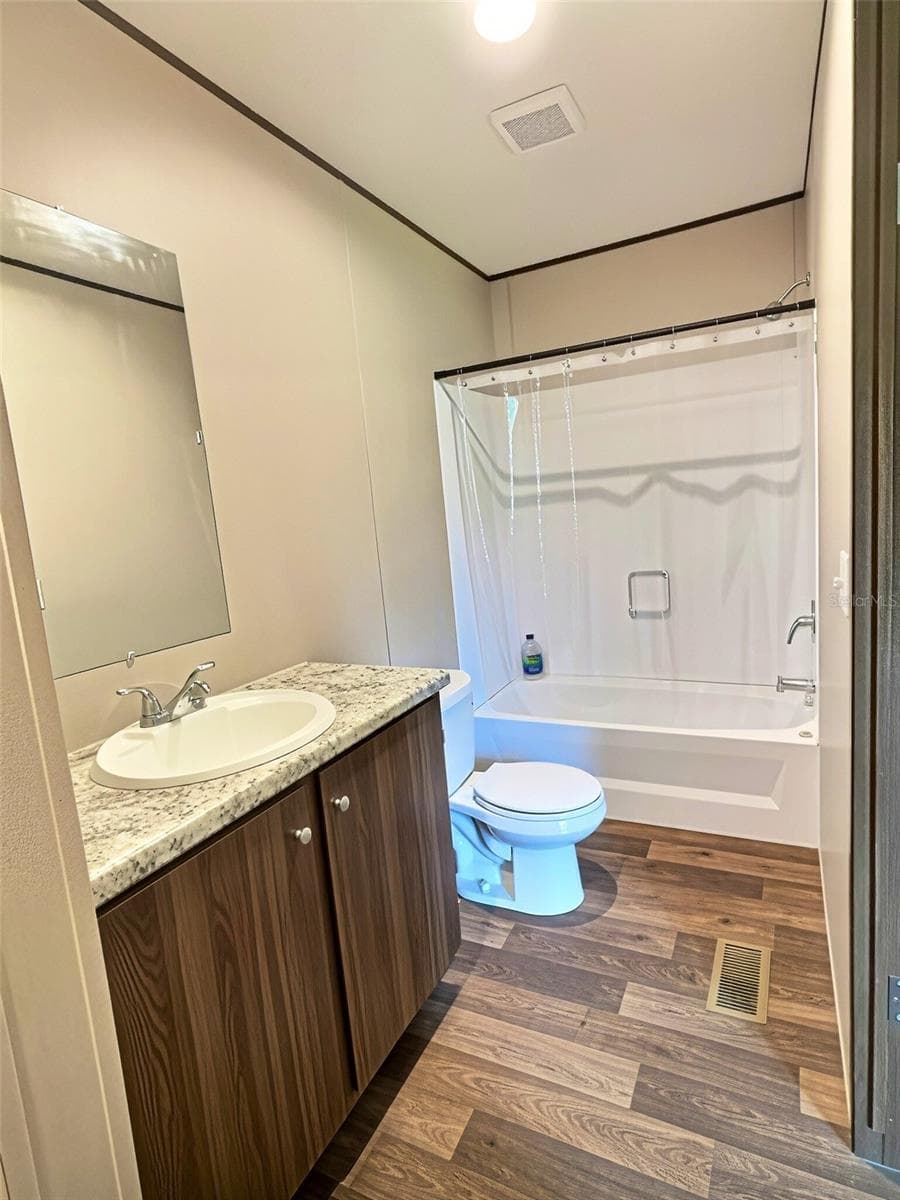 13354 TYRONE STREET — photo 15 of 36