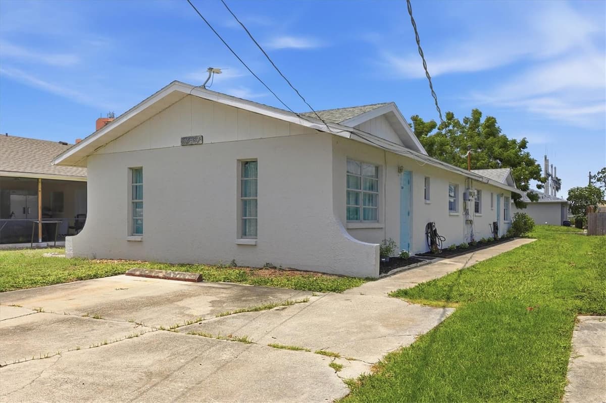 1805 MARBETH STREET — photo 1 of 18