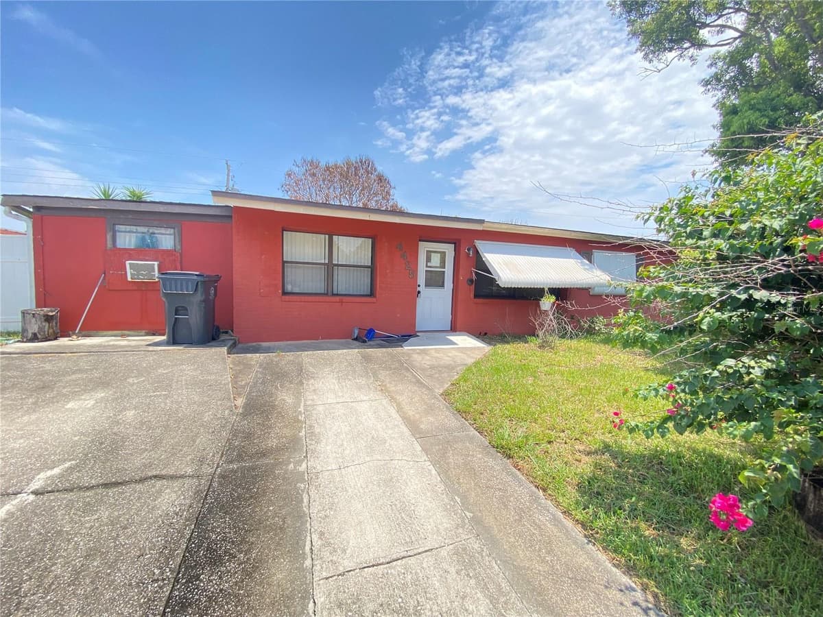 4425 BROWNING AVENUE — photo 1 of 2