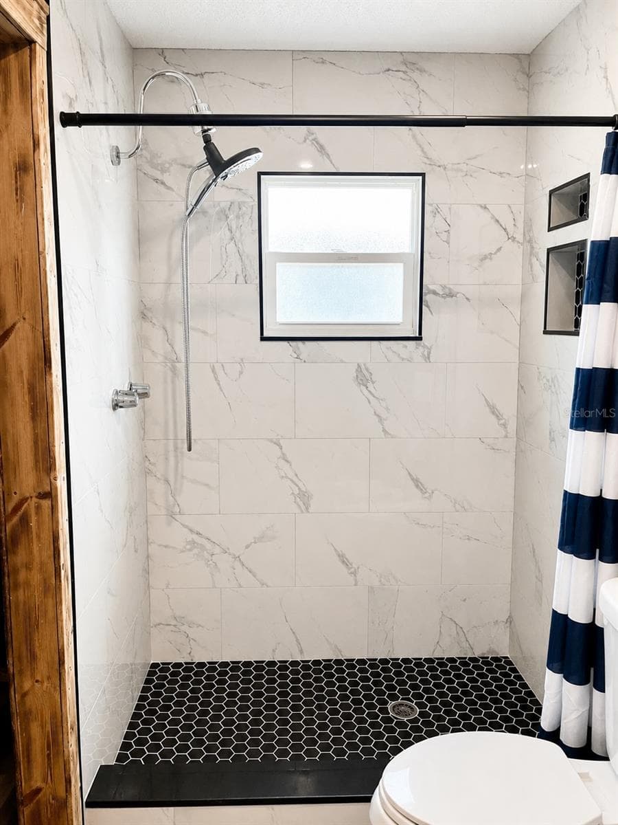 8433 MOULTON DRIVE — photo 18 of 29
