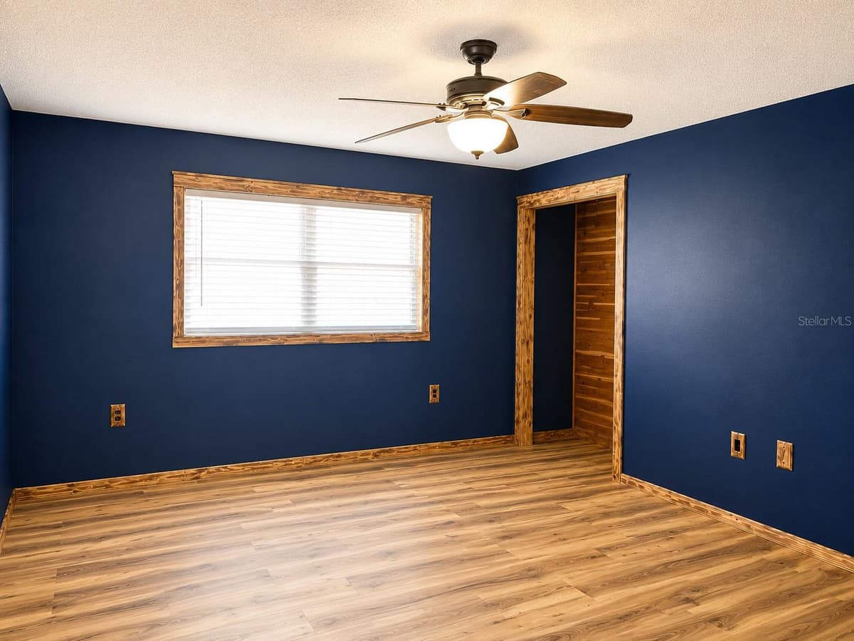 8433 MOULTON DRIVE — photo 16 of 29