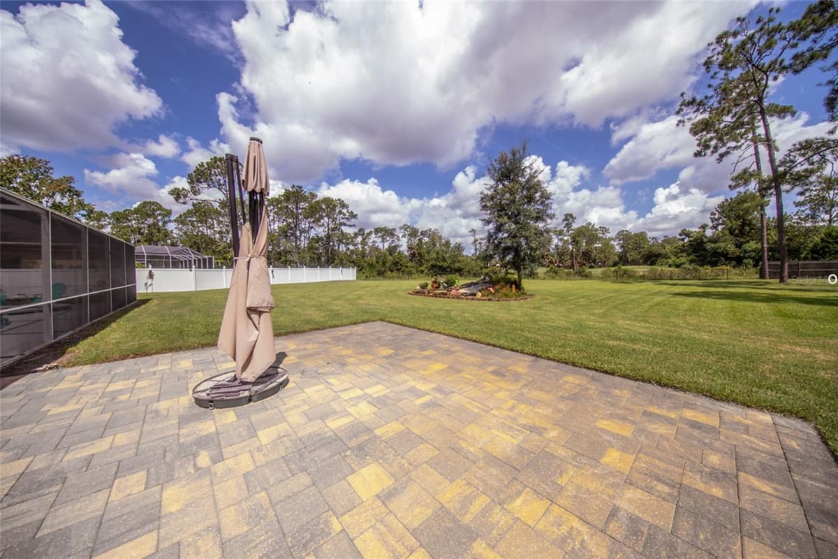87 EASTWOOD DRIVE — photo 40 of 45