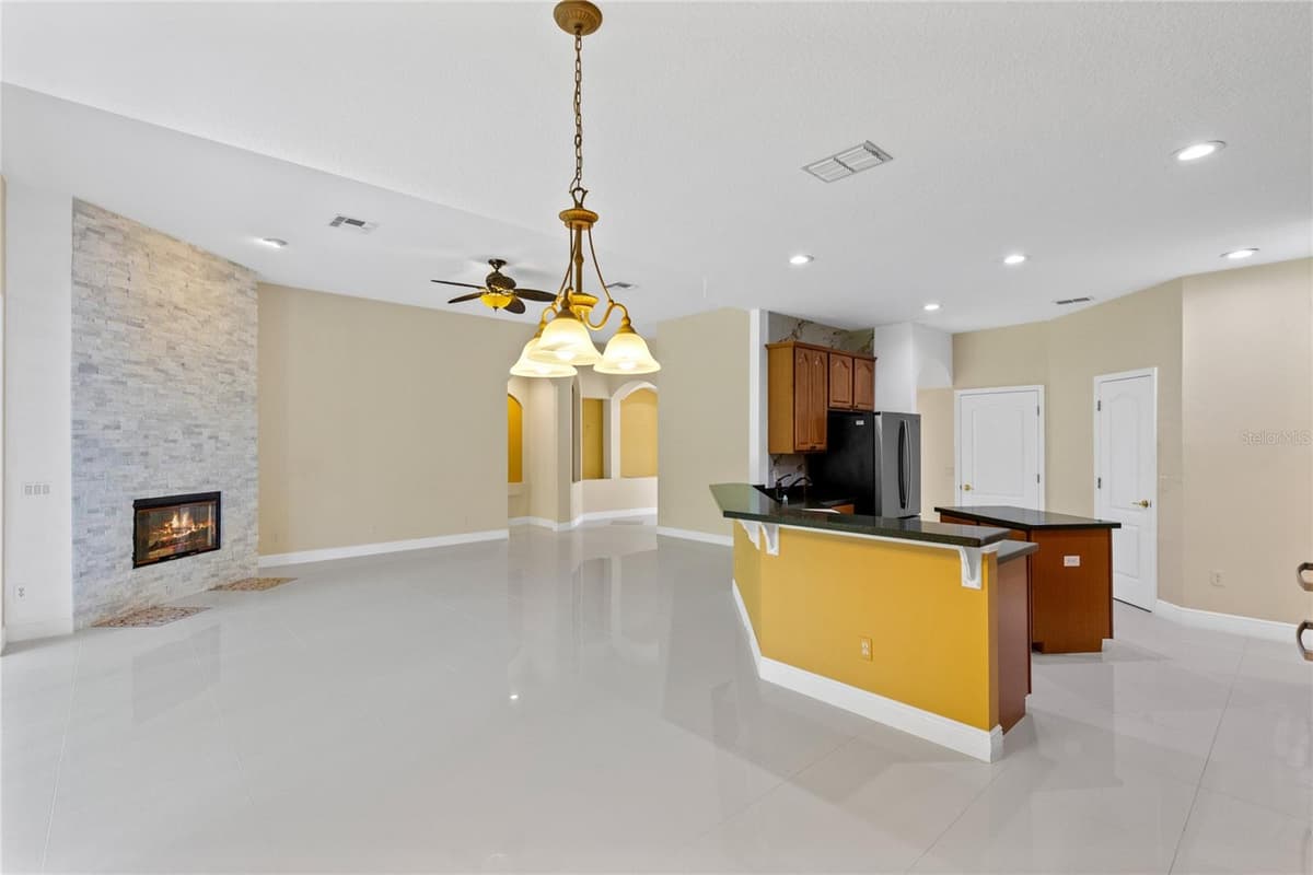 856 TIMBER ISLE DRIVE — photo 13 of 35