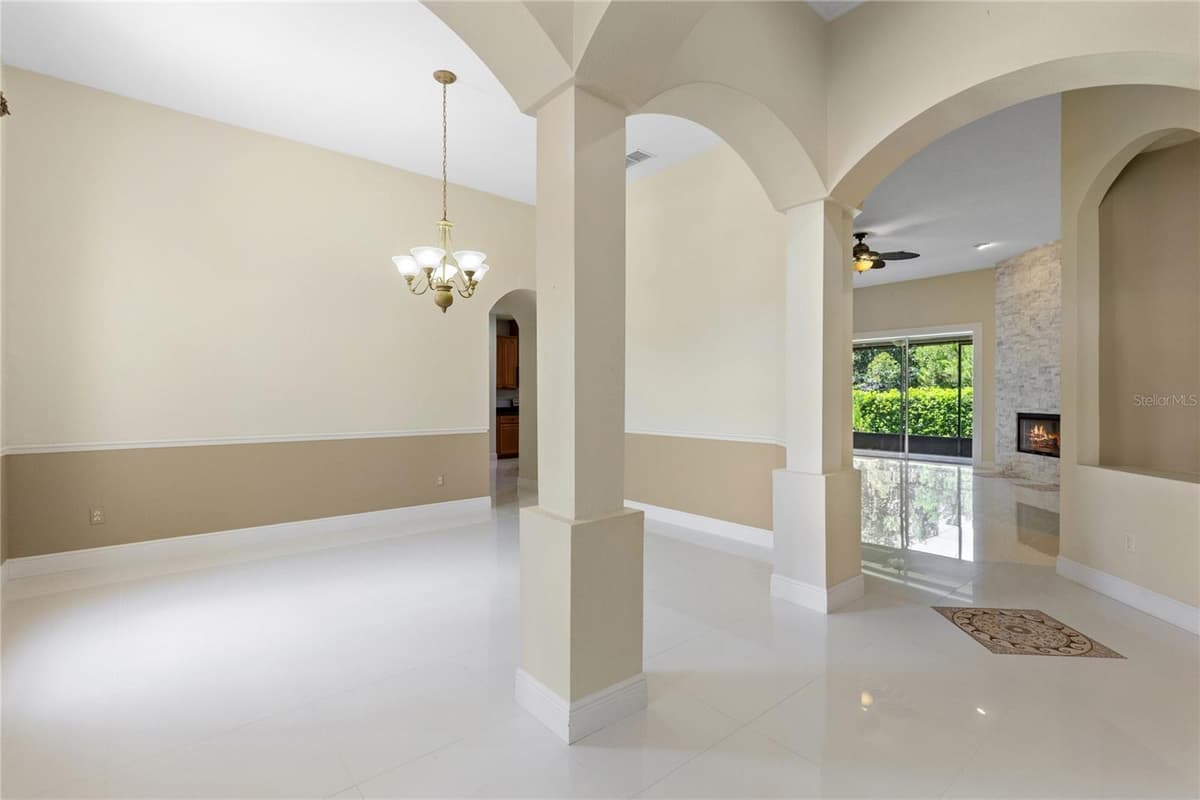 856 TIMBER ISLE DRIVE — photo 5 of 35