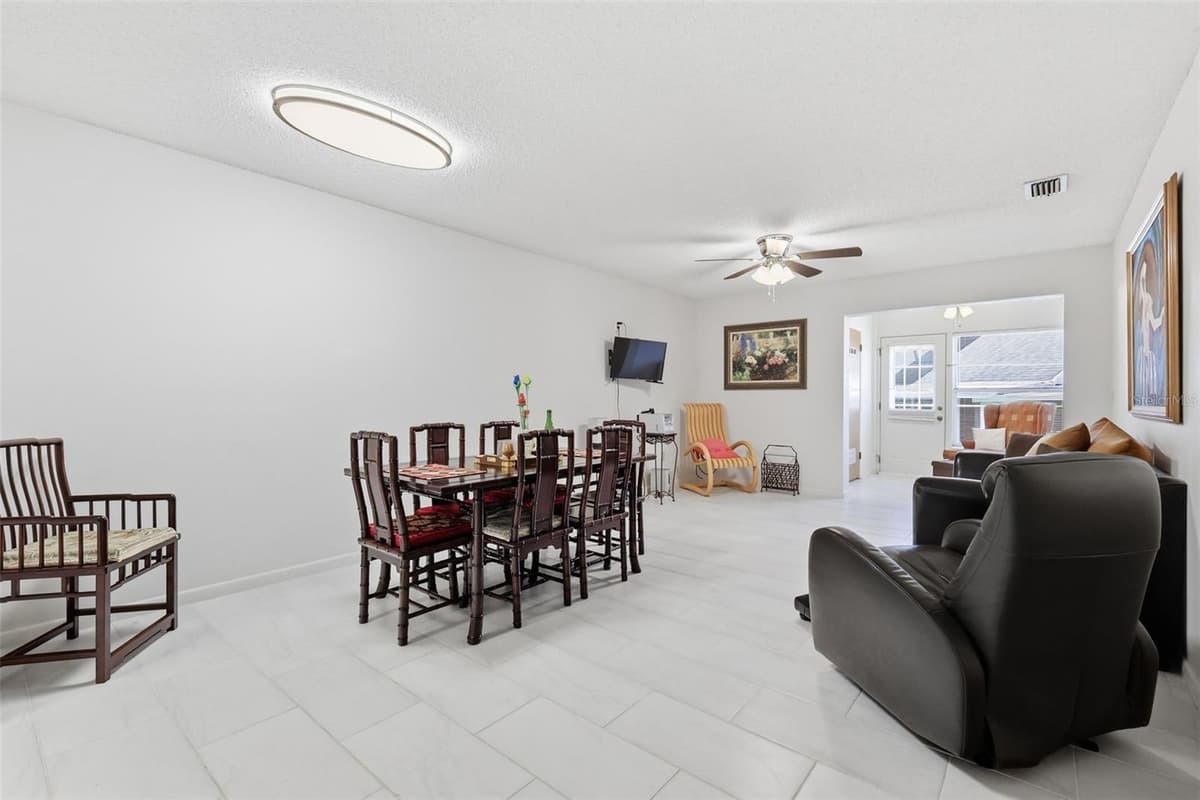 151 HILL AVENUE — photo 7 of 19