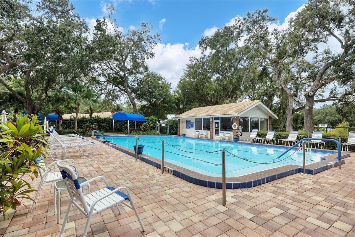 5908 GARDEN LAKES MAJESTIC — photo 36 of 42
