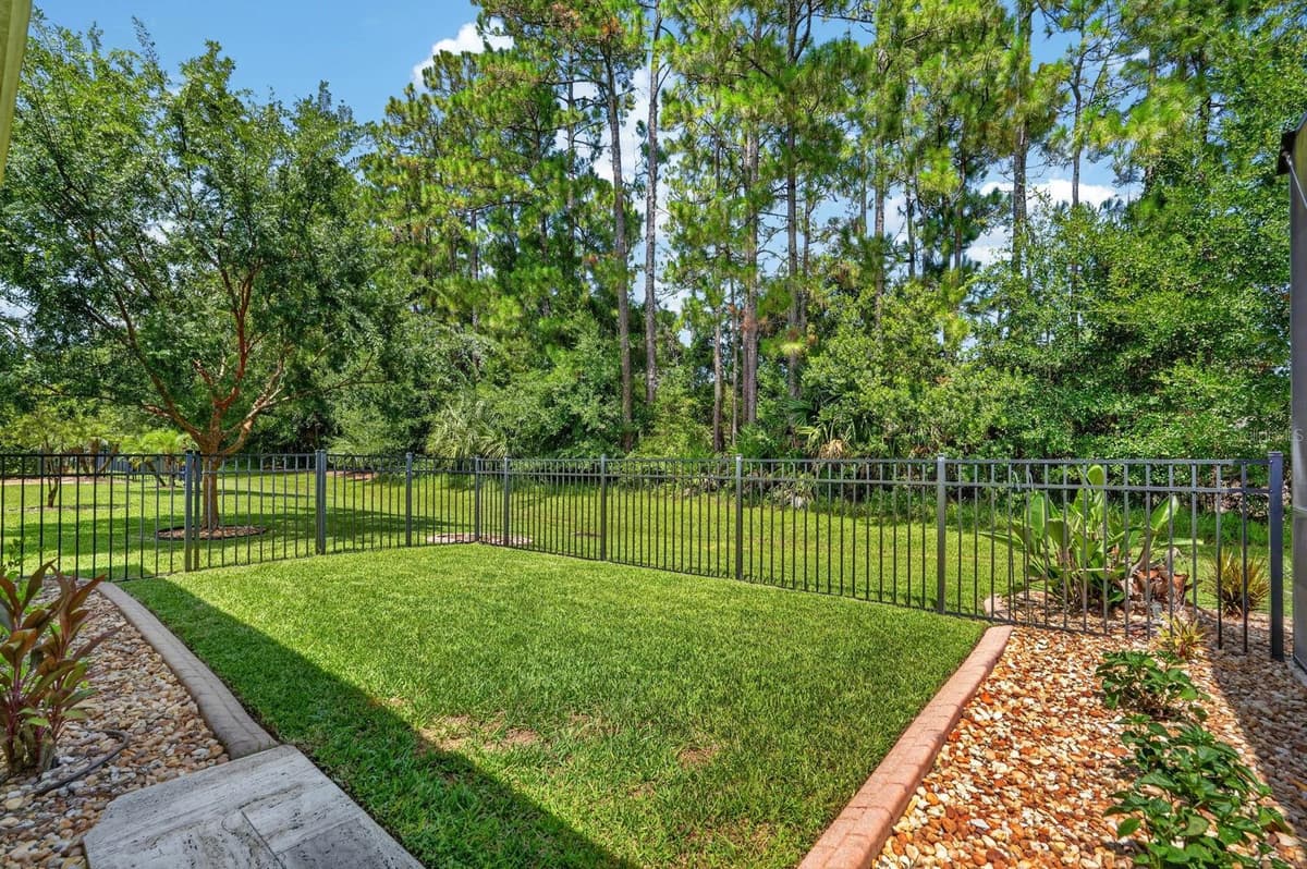 910 CREEKWOOD DRIVE — photo 4 of 66