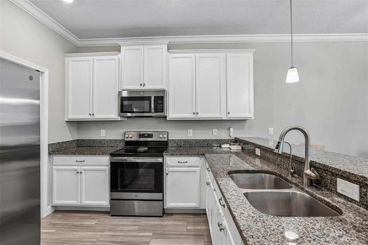 17448 RADIANT SHINE WAY — photo 9 of 29
