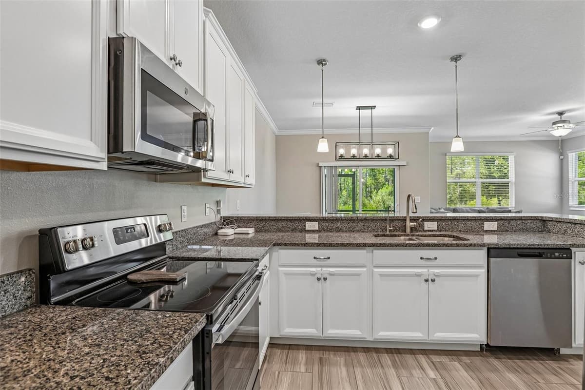 17448 RADIANT SHINE WAY — photo 10 of 29