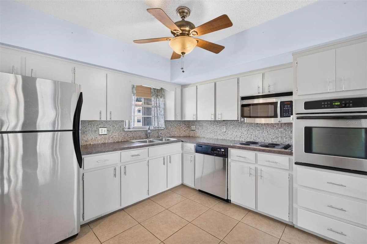 2410 FRANCISCAN DRIVE — photo 3 of 40