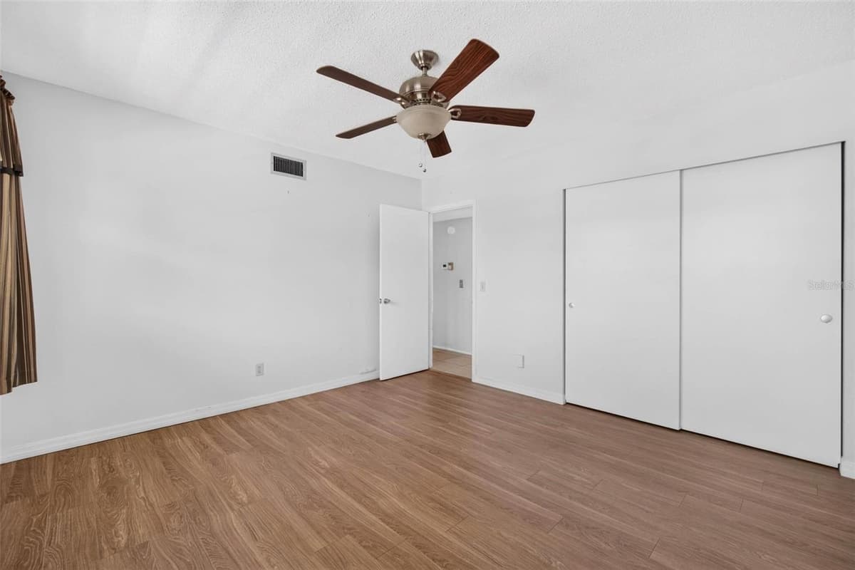 2410 FRANCISCAN DRIVE — photo 14 of 40