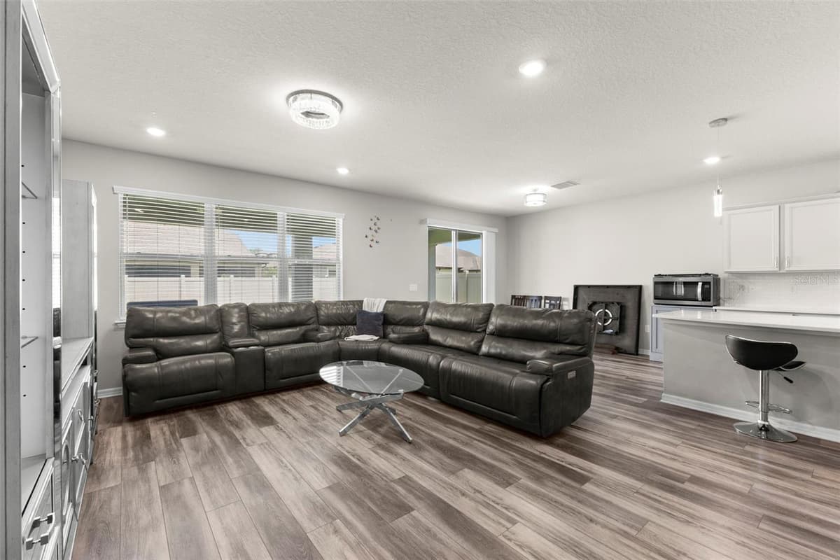 18935 BIRCHWOOD GROVES DRIVE — photo 18 of 53
