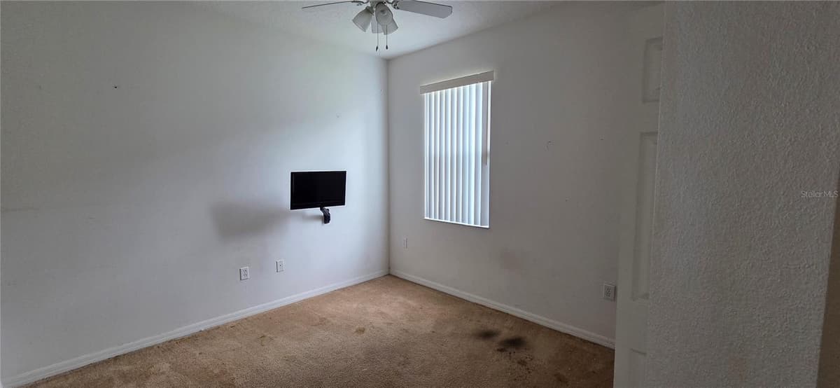 147 MINNIEHAHA CIRCLE — photo 21 of 47