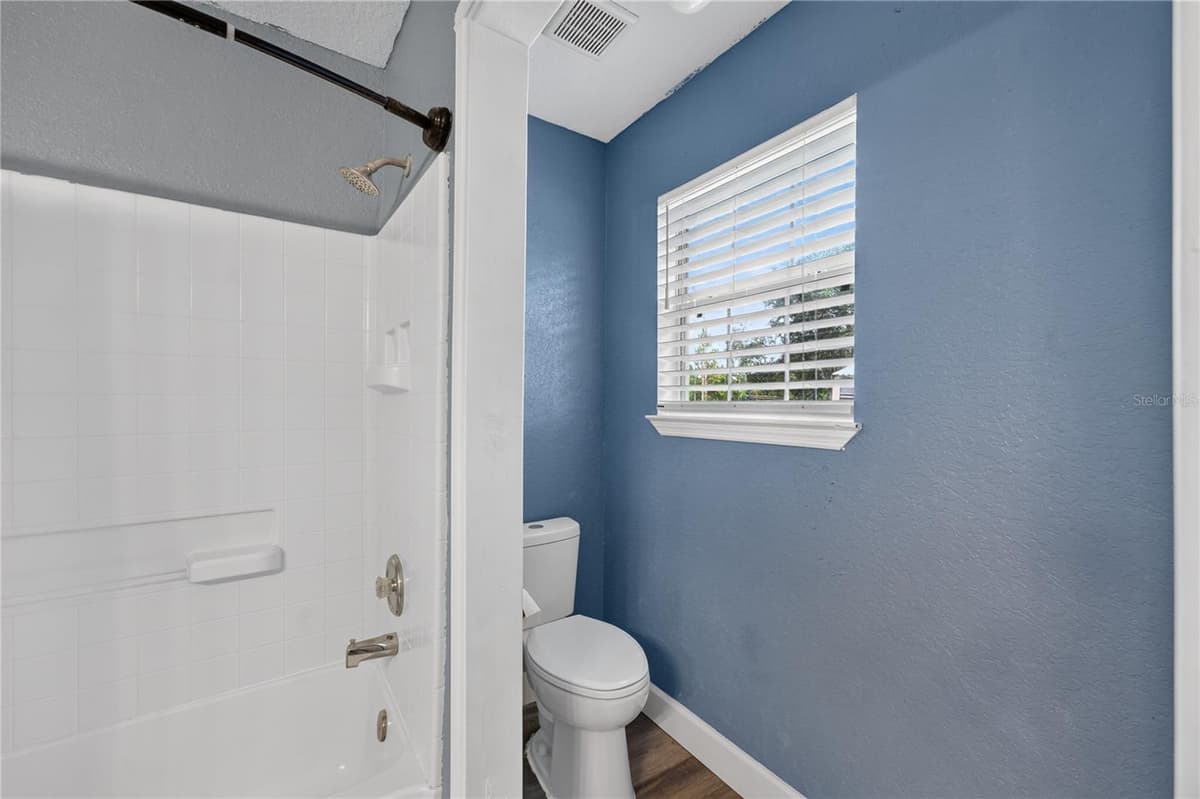230 150TH AVENUE — photo 18 of 37