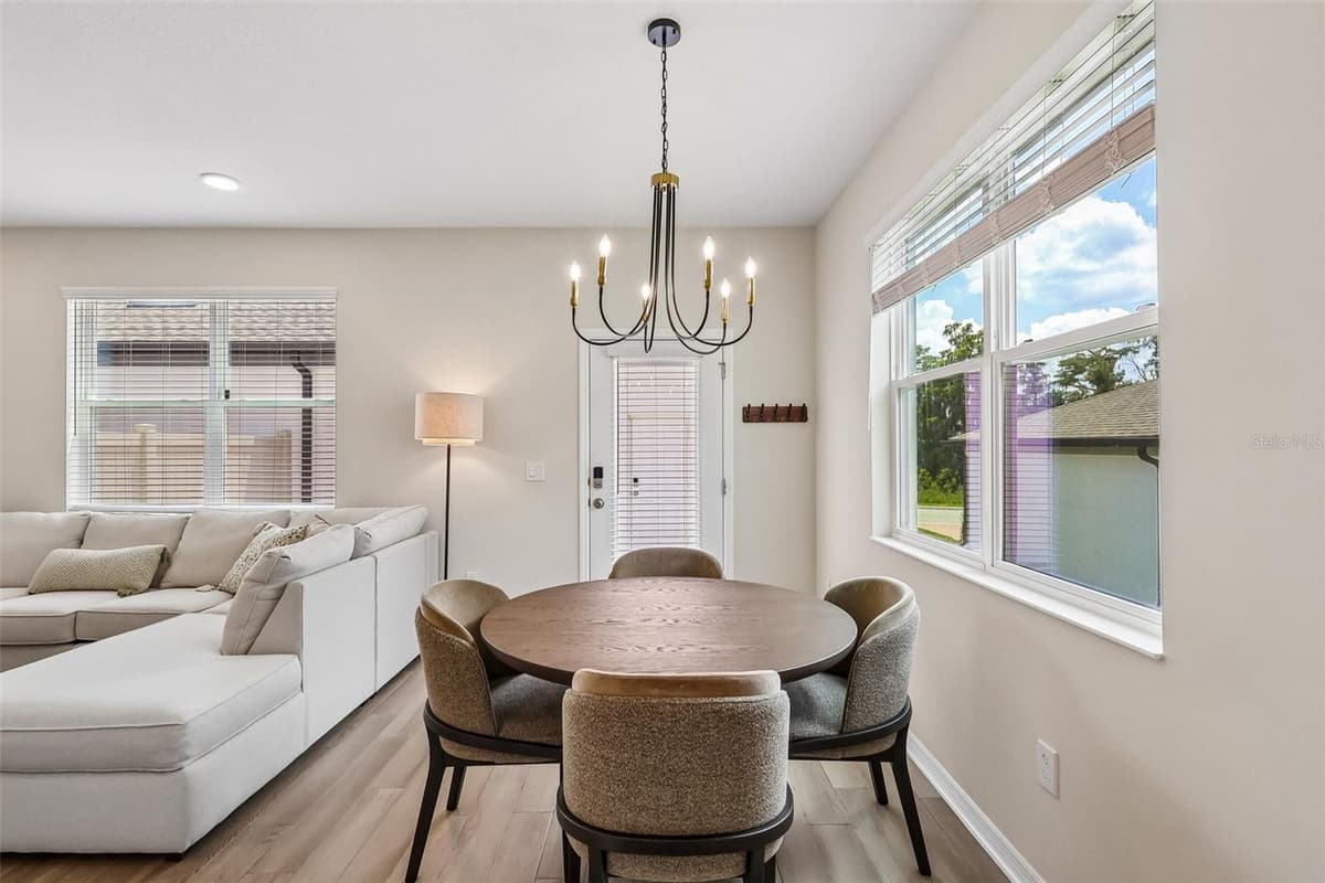 15877 TOLLINGTON ALLEY — photo 12 of 39