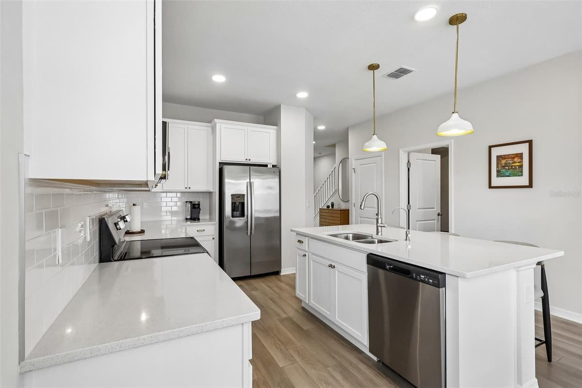 15877 TOLLINGTON ALLEY — photo 17 of 39
