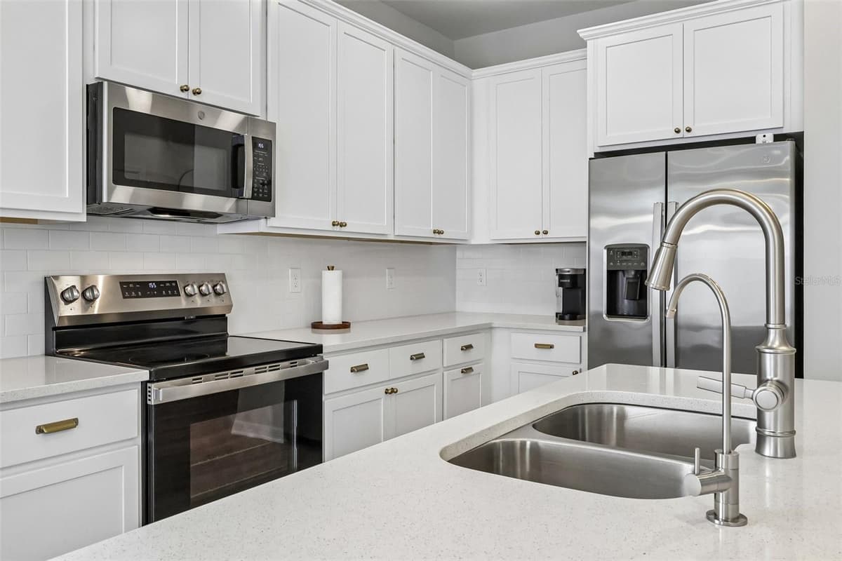 15877 TOLLINGTON ALLEY — photo 19 of 39