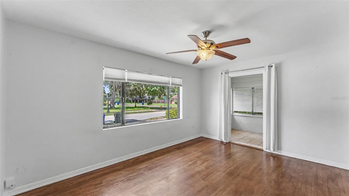 1032 PALMETTO STREET — photo 13 of 32
