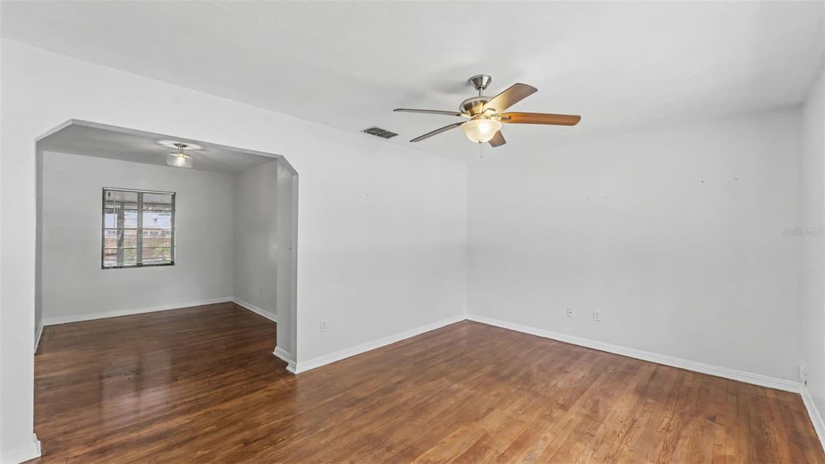 1032 PALMETTO STREET — photo 6 of 32