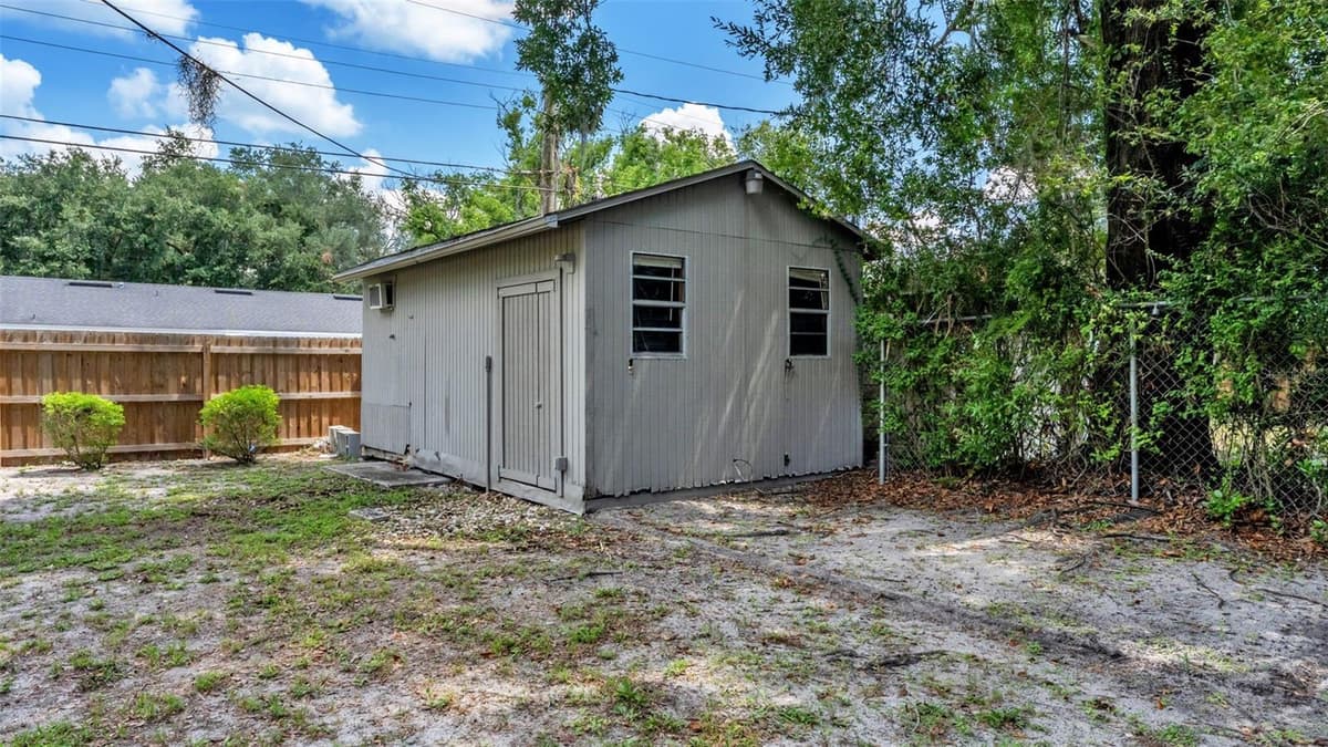 1032 PALMETTO STREET — photo 25 of 32