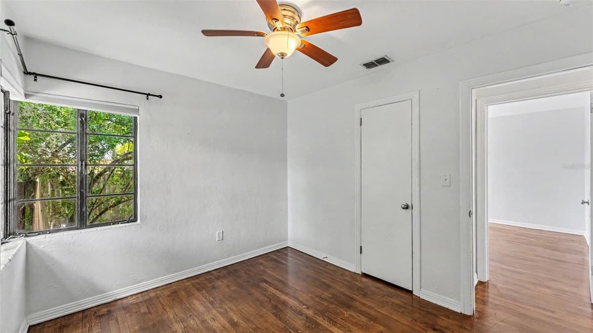 1032 PALMETTO STREET — photo 17 of 32