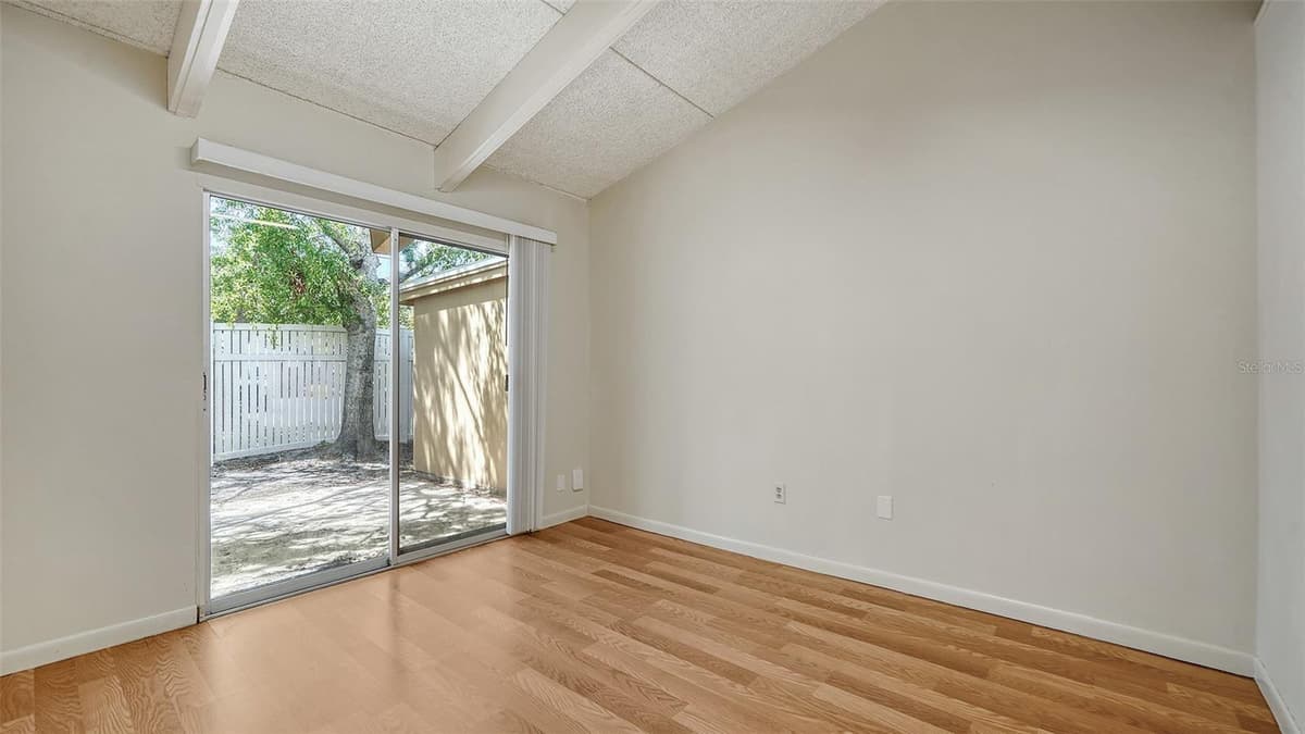 500 JEFFERSON AVENUE — photo 19 of 33