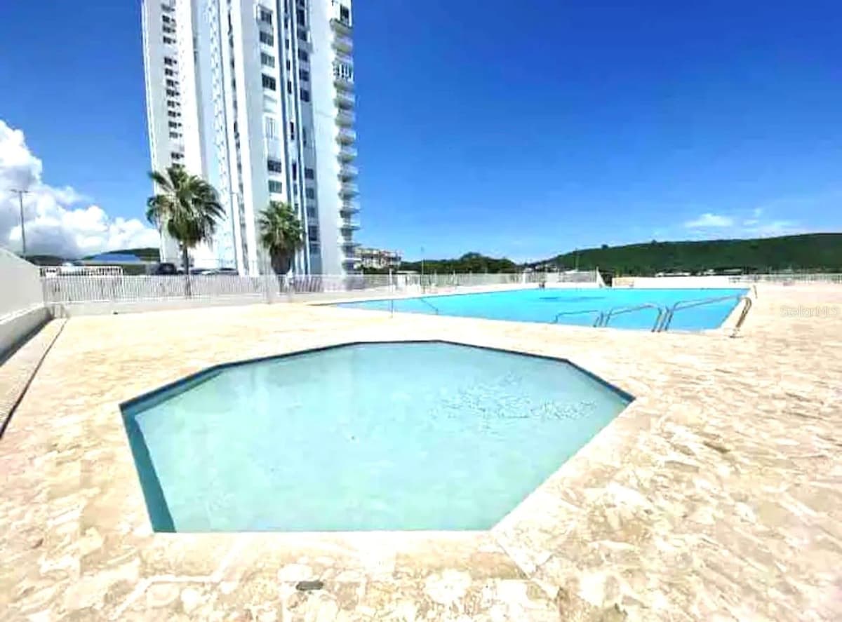 AVE MARINA VIEW DOS MARINAS II — photo 16 of 18