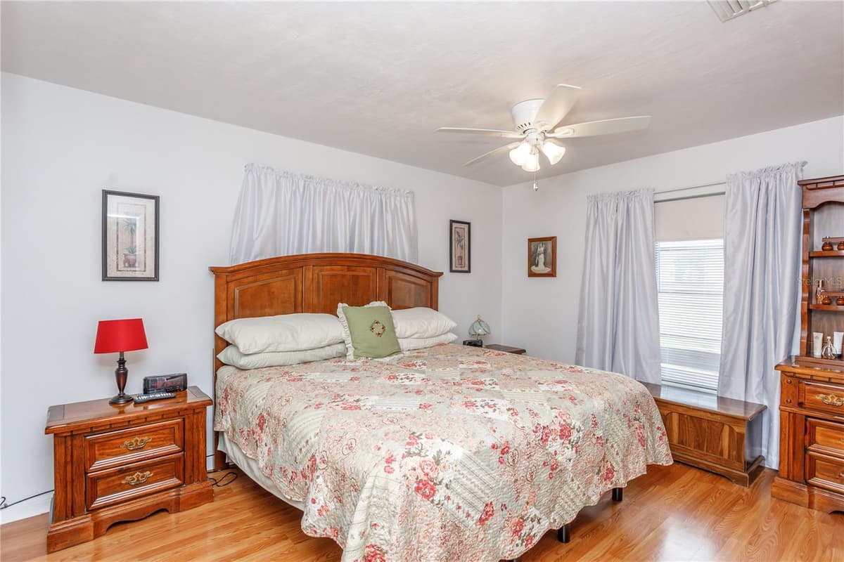 7163 FIRESIDE STREET — photo 17 of 40