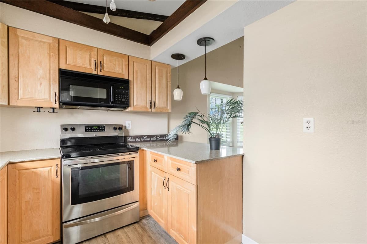 5500 NIBLICK PLACE — photo 9 of 24