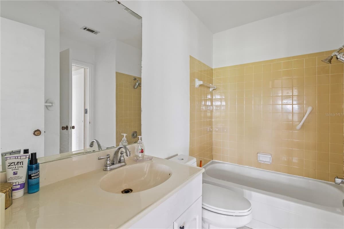 5500 NIBLICK PLACE — photo 13 of 24