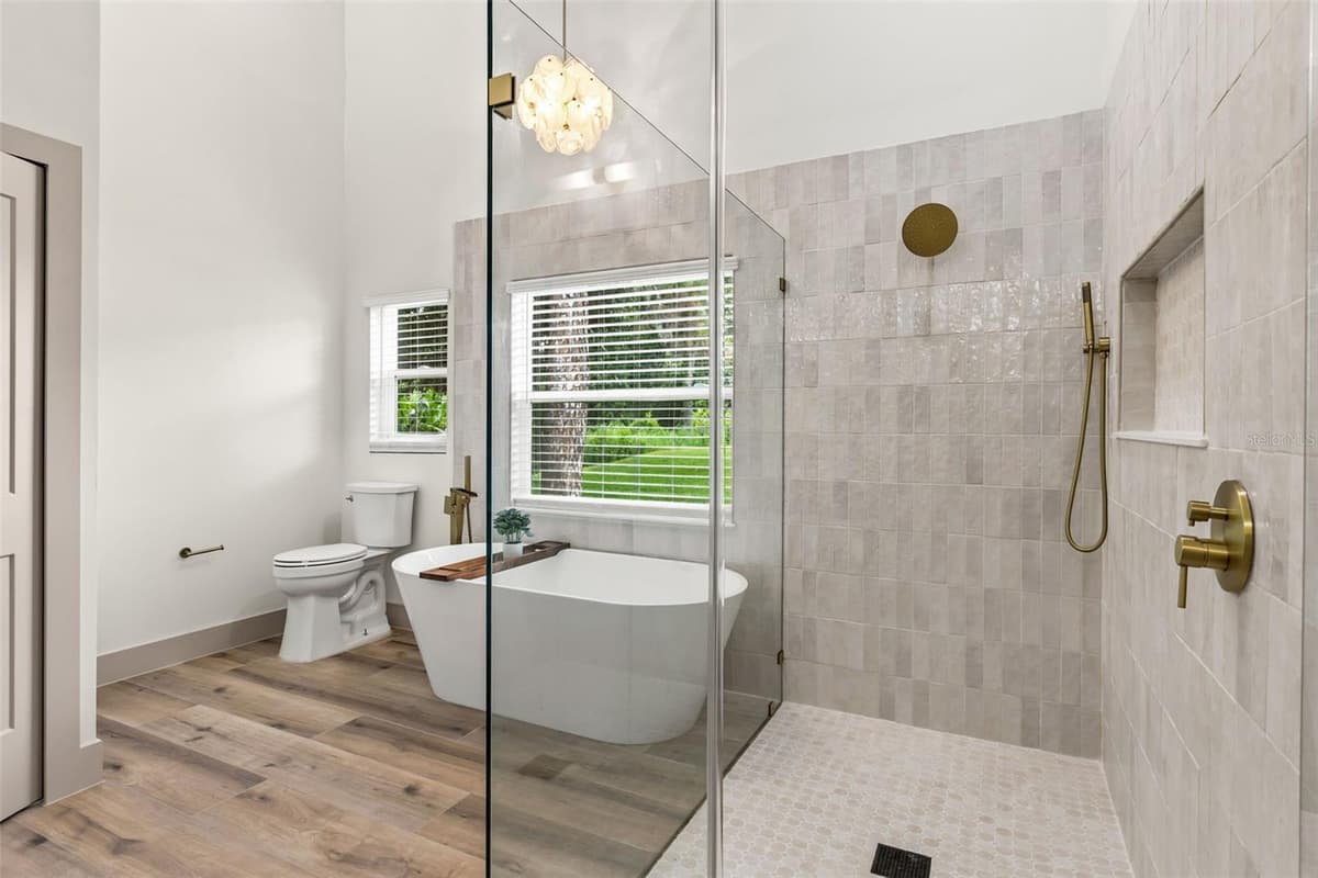 700 PINEWOOD COURT — photo 30 of 53