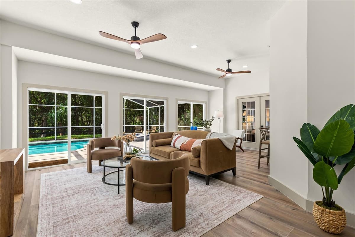 700 PINEWOOD COURT — photo 21 of 53