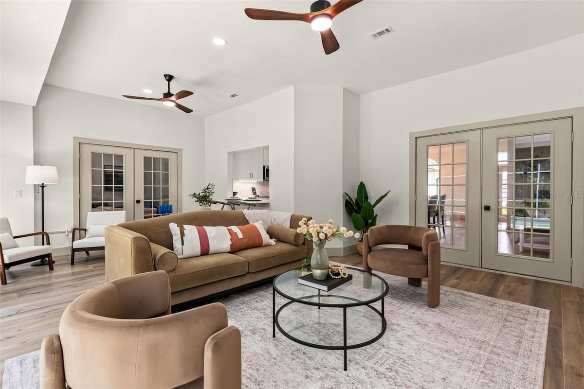 700 PINEWOOD COURT — photo 22 of 53