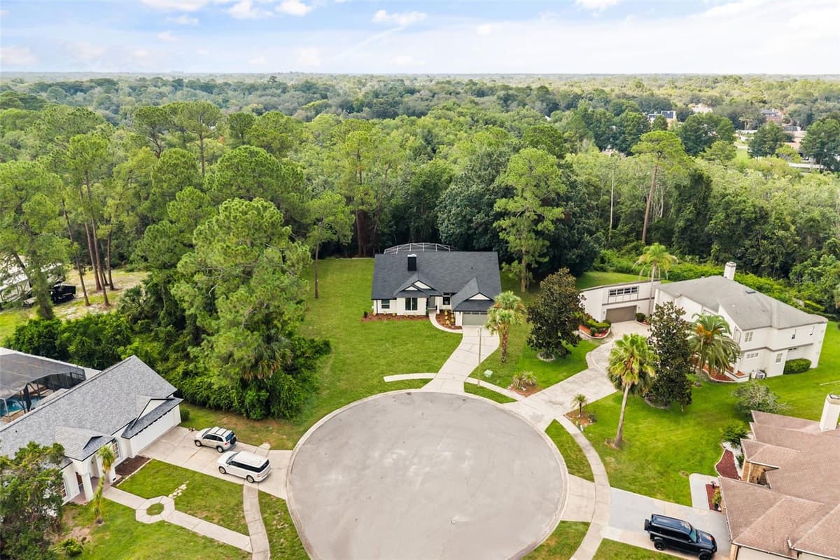 700 PINEWOOD COURT — photo 51 of 53
