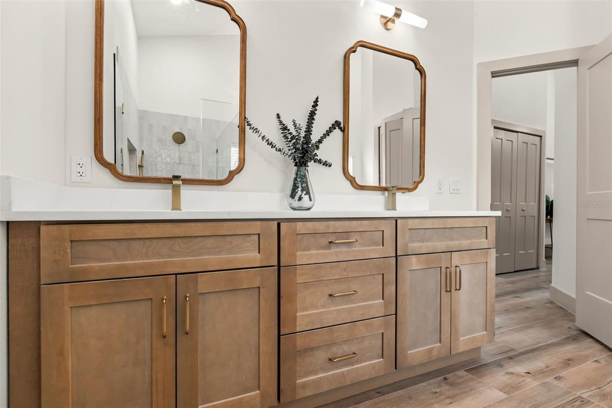 700 PINEWOOD COURT — photo 33 of 53