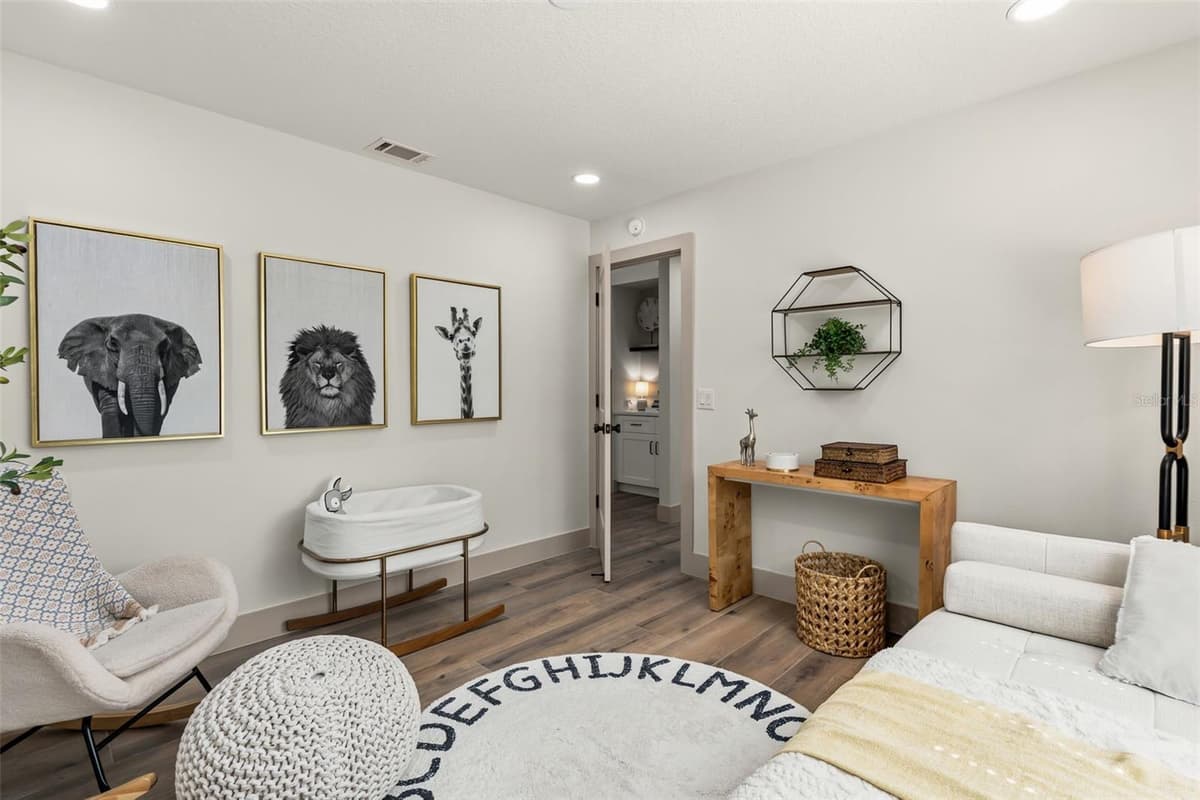 700 PINEWOOD COURT — photo 35 of 53