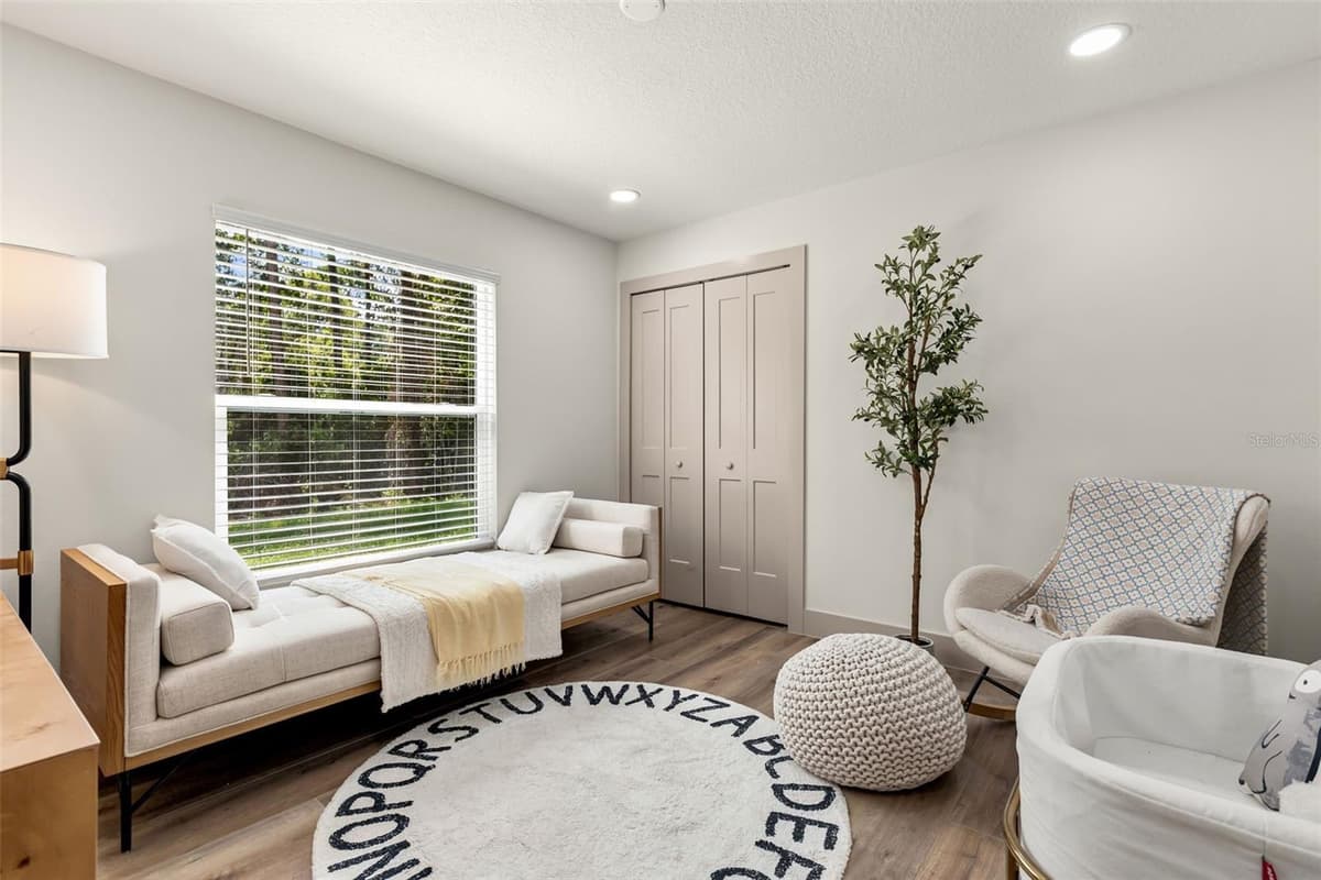 700 PINEWOOD COURT — photo 34 of 53
