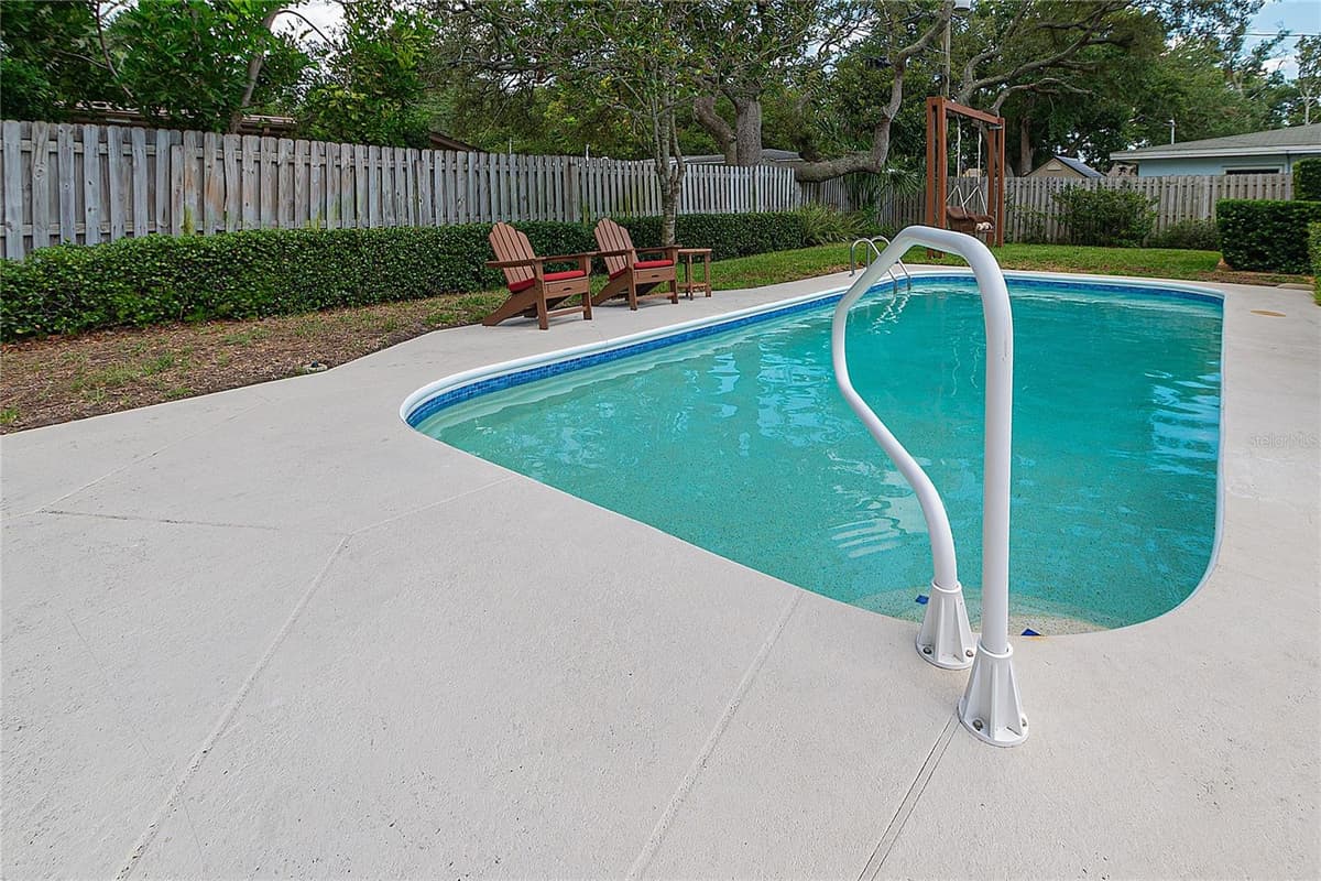 1707 RIDGEWAY DRIVE — photo 3 of 31