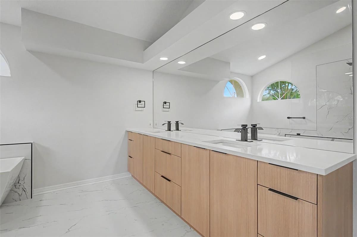 2815 89TH AVENUE — photo 30 of 61