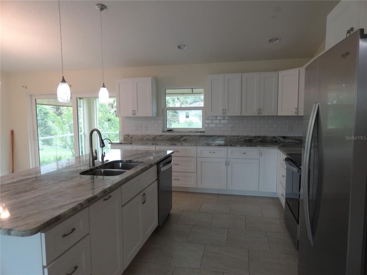 2580 VOGLER LANE — photo 6 of 44